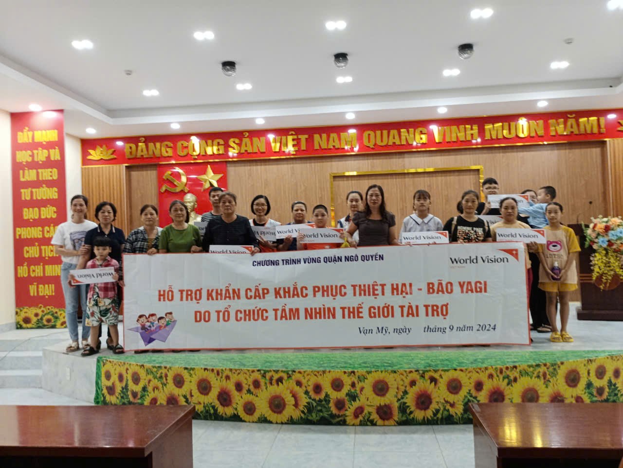 Tổ chức Tầm nhìn Thế giới hỗ trợ khẩn cấp các hộ dân quận Ngô Quyền bị ảnh hưởng bởi bão Yagi